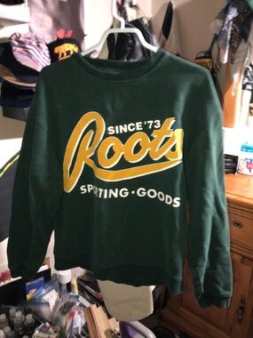ROOTS Crew Neck Sweater